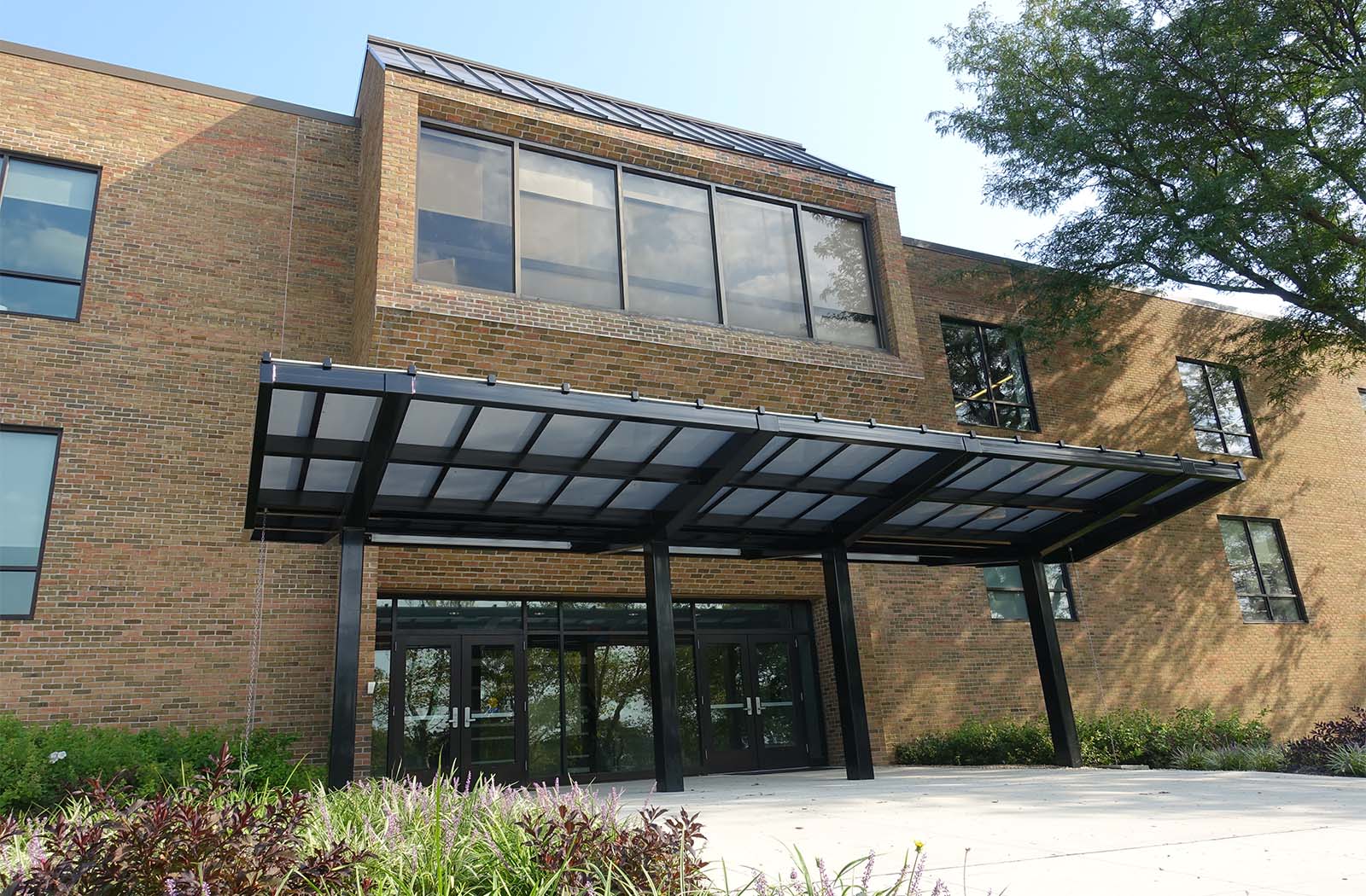 OSU Mount Hall-57174b-15x35-Entrance Canopy-Education
