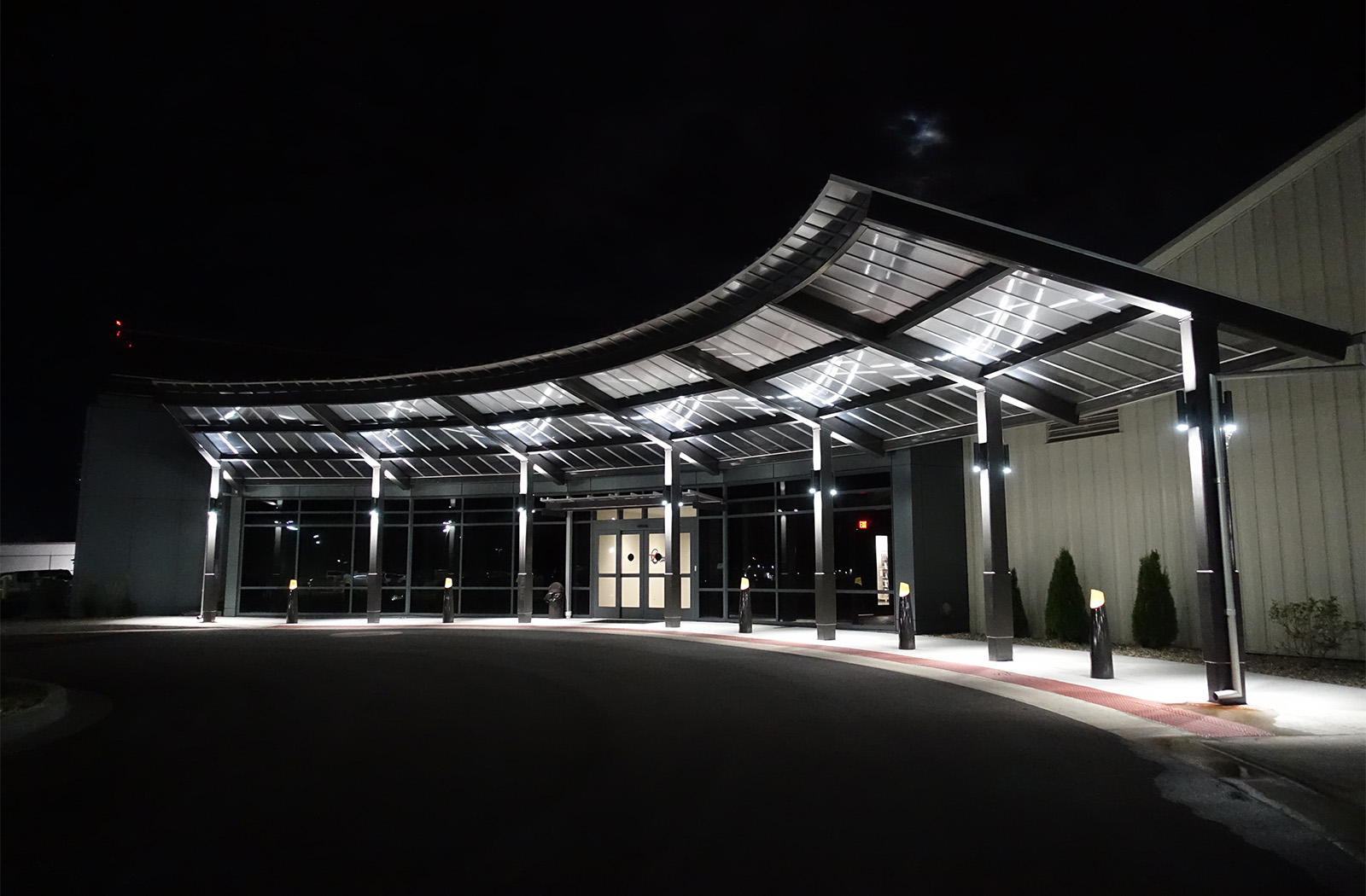 Steller Aviation-60168d-22x85-Entrance Canopy-Corporate Campus